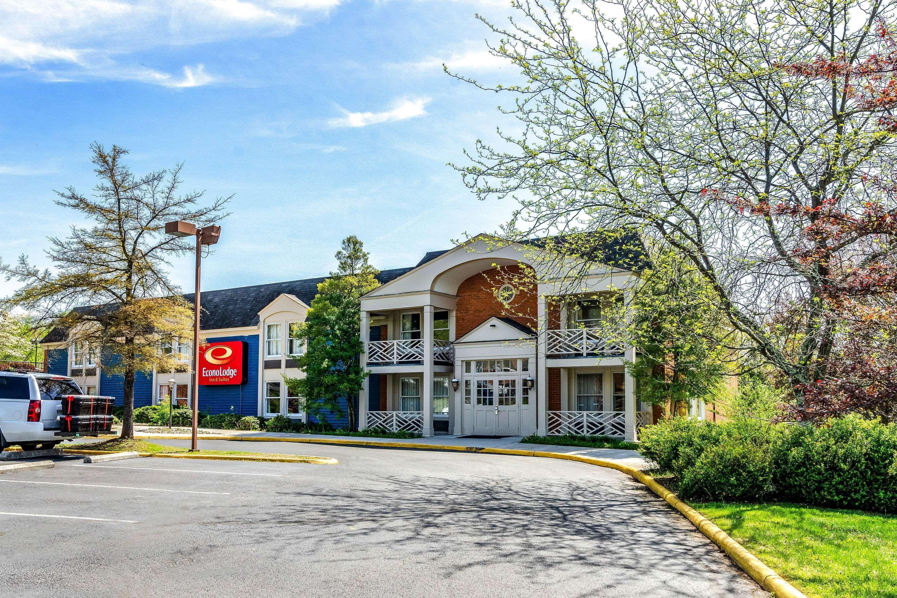 Econo Lodge Inn & Suites Radford-Blacksburg Area Экстерьер фото