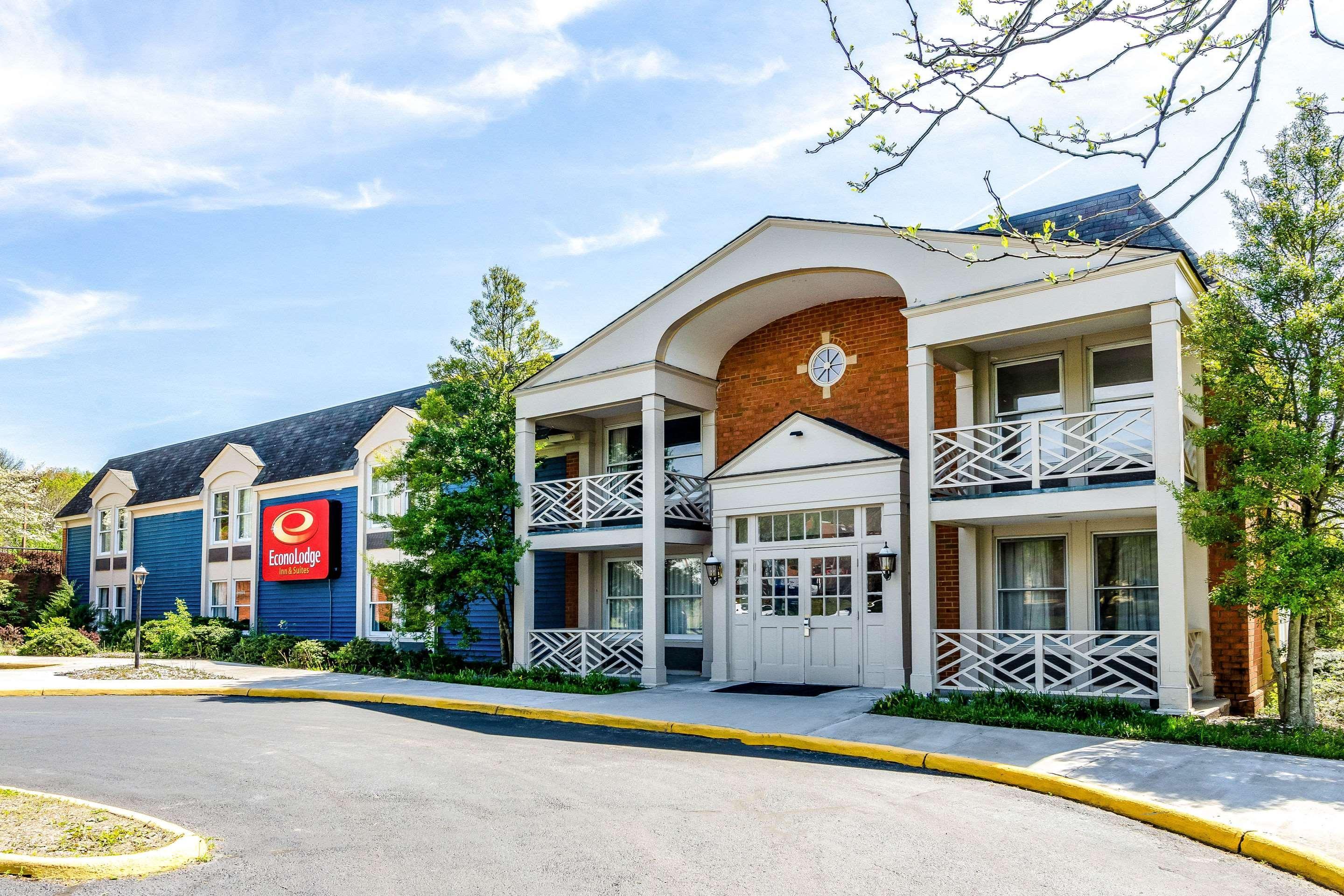 Econo Lodge Inn & Suites Radford-Blacksburg Area Экстерьер фото