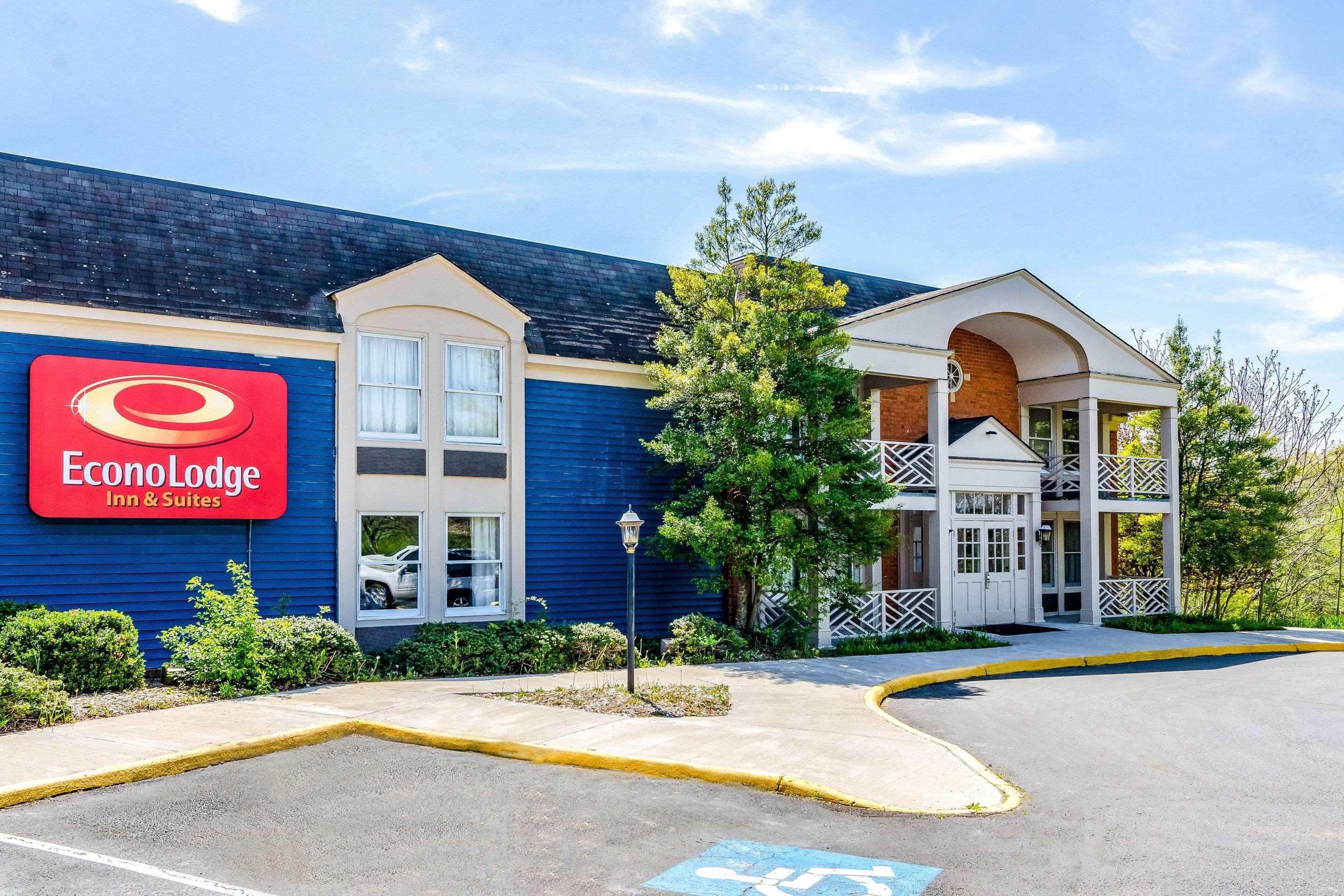 Econo Lodge Inn & Suites Radford-Blacksburg Area Экстерьер фото